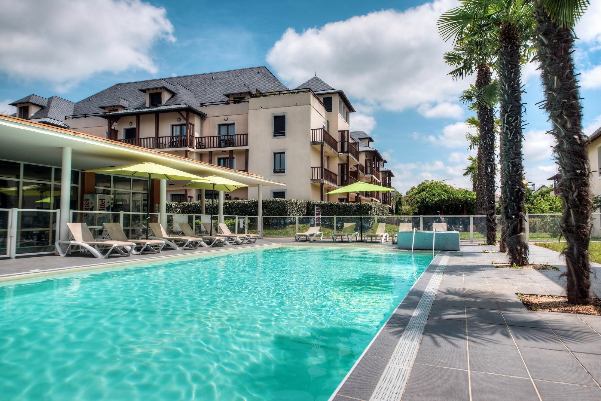 Comfort Aparthotel Lourdes L'Acacia מראה חיצוני תמונה